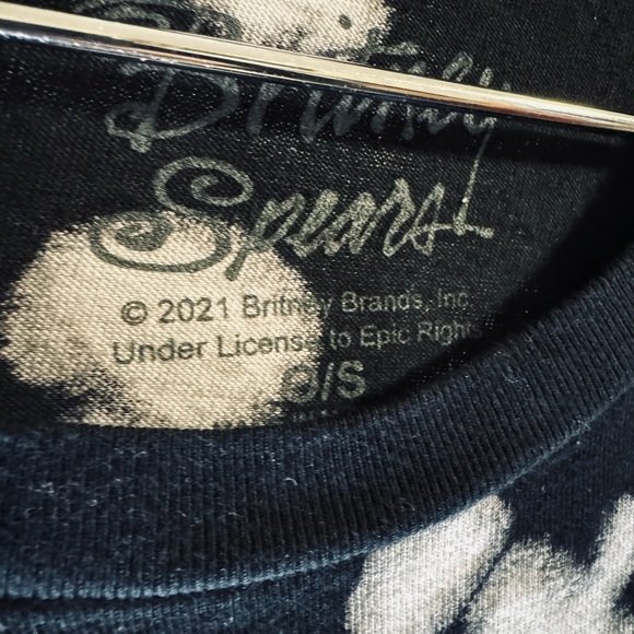 Britney Spears graphic tee - Picture 4 of 4